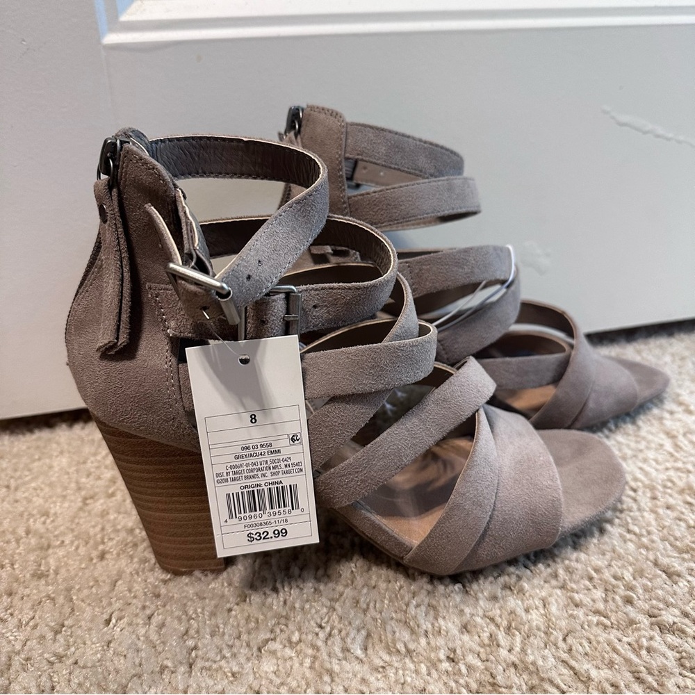 Universal Thread Strappy Heels - Size 8 NWT